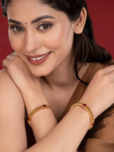 Bold Triple Line Kada Bangle Set