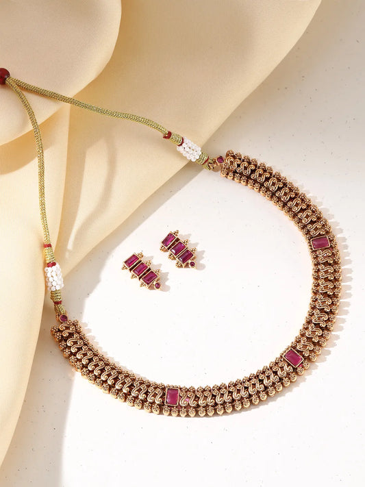 Necklace Set | Timeless Fashion Jewellery Collection by Peora

