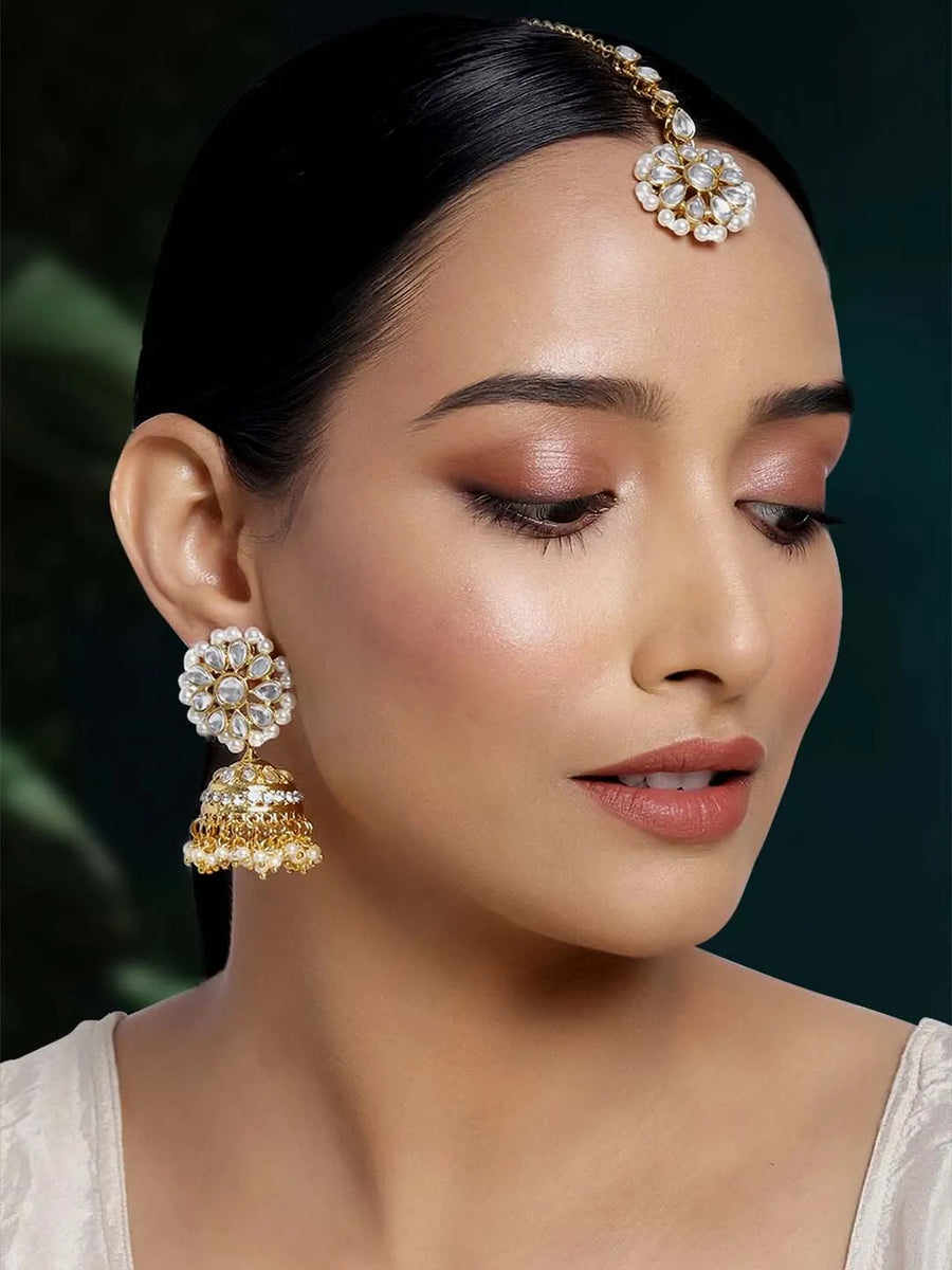 Graceful Jhumki Pearl Kundan Tikka Set