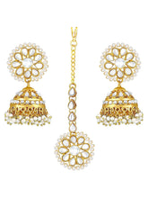 Graceful Jhumki Pearl Kundan Tikka Set
