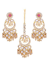 Graceful Chandbali Pink Kundan Maangtikka Set