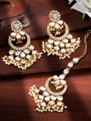 Graceful Lustrous Maang Tikka Set
