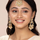 Graceful Lustrous Maang Tikka Set - White