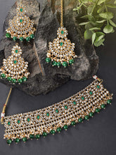 Floral Fantasy Green Crystal Choker Set