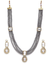 Gracefully Layered Kundan Necklace Set