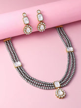 Gracefully Layered Kundan Necklace Set