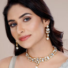 Chic Simplicity Kundan Necklace Set
