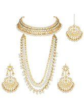 Bridal Splendour White Kundan Pearls Set