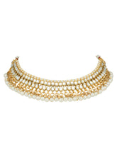 Bridal Splendour White Kundan Pearls Set