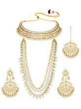 Bridal Splendour White Kundan Pearls Set