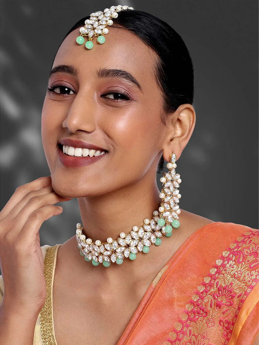 Emerald Bliss Jewellery – Radiant Green Elegance | Peora