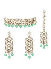 Emerald Bliss Jewellery – Radiant Green Elegance | Peora