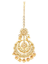 Radiance Kundan Pearl Maangtikka Set. Gold-plated chandbali-style earrings & Maangtikka with pearls and kundan.