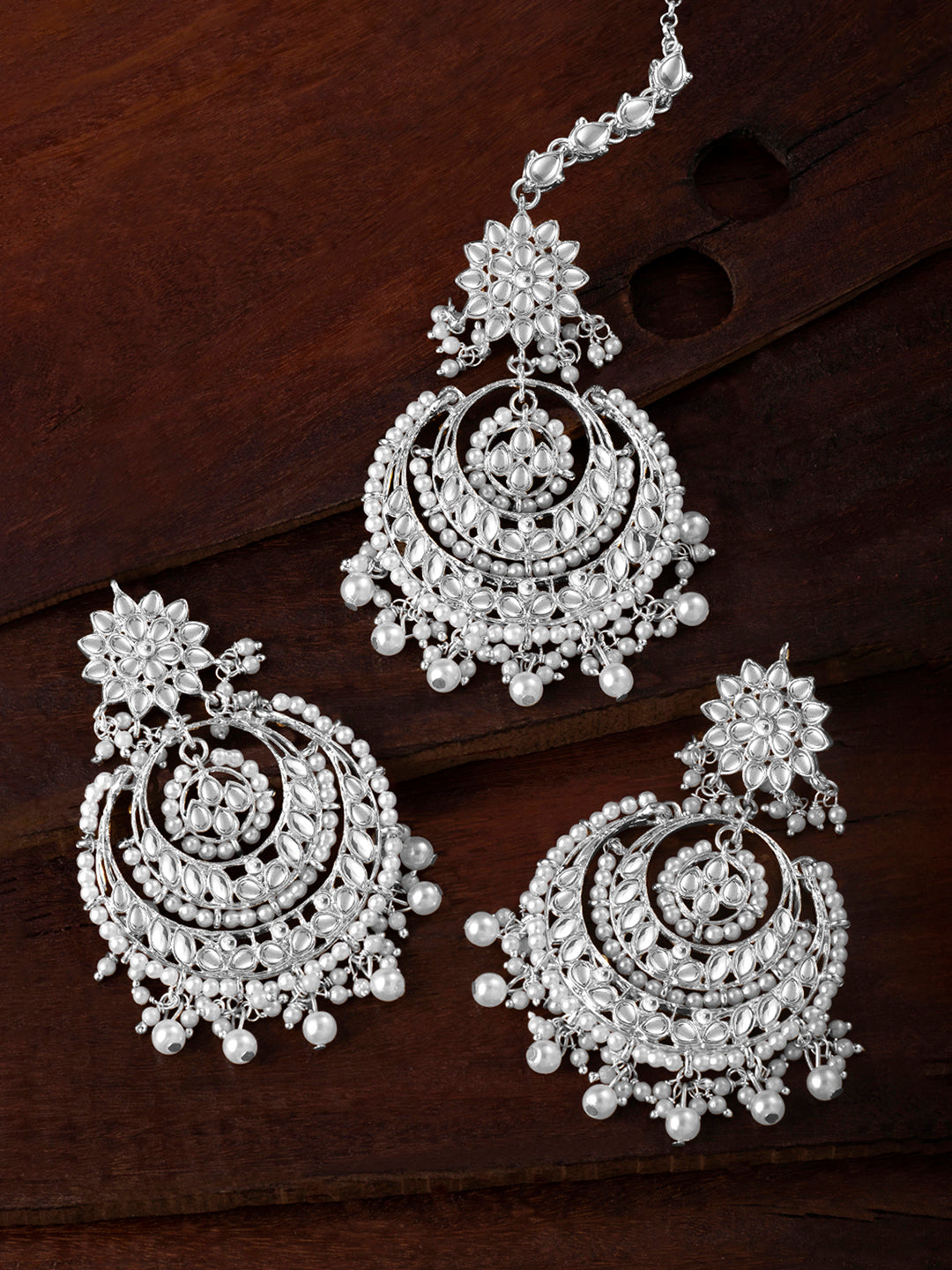 Glamorous Pearl Kundan Studded Maangtikka Set