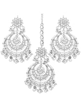 Glamorous Pearl Kundan Studded Maangtikka Set