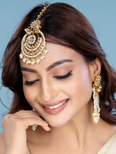 Royal Radiance Kundan Pearl Maangtikka Earring Set - White