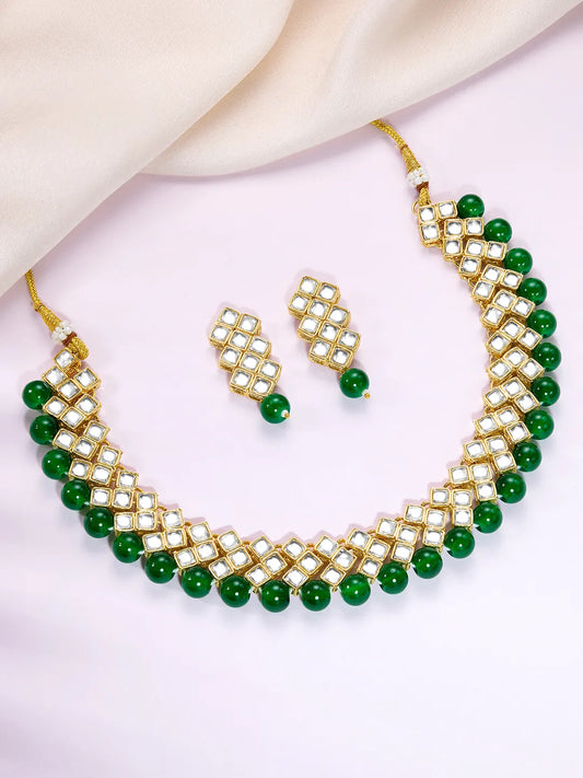 Radiant Kundan Pendant Necklace Set