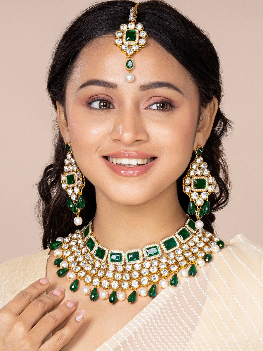 Royal Radiance Choker Set with Crystal - Green