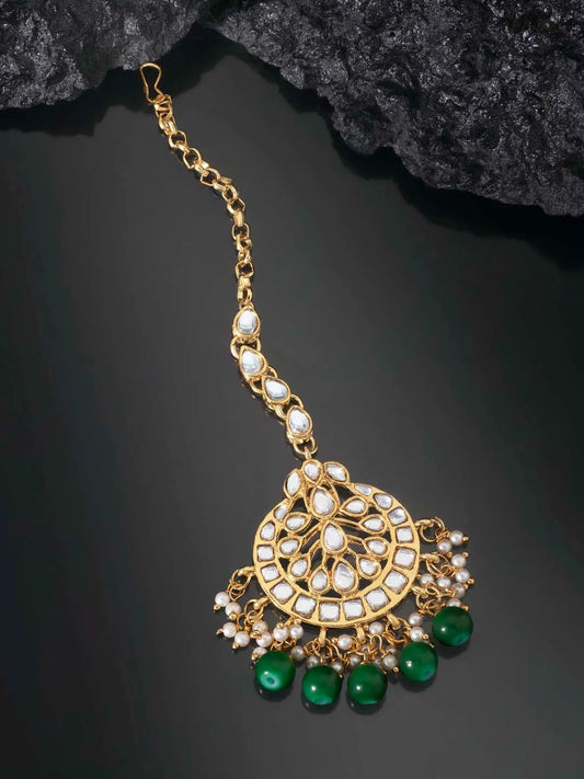 Kundan Pearl Maangtikka – Graceful Bridal Forehead Jewellery | Peora

