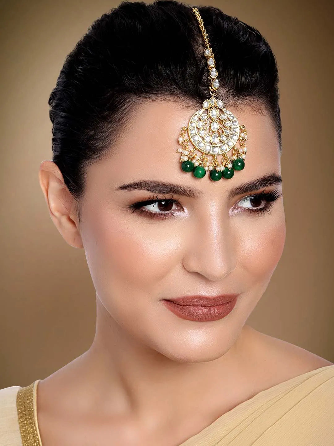 Kundan Pearl Maangtikka – Graceful Bridal Forehead Jewellery | Peora

