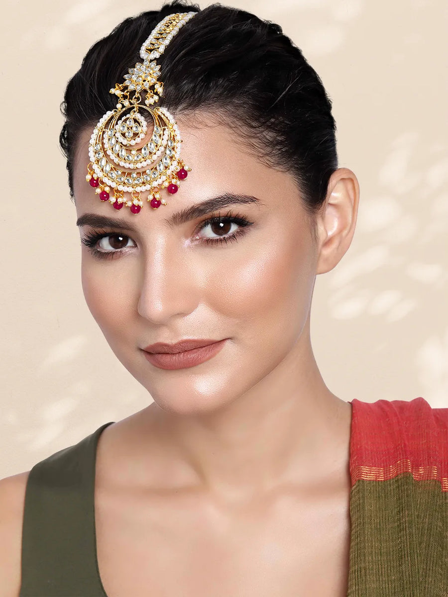 Crystal Glow Crescent Maangtikka