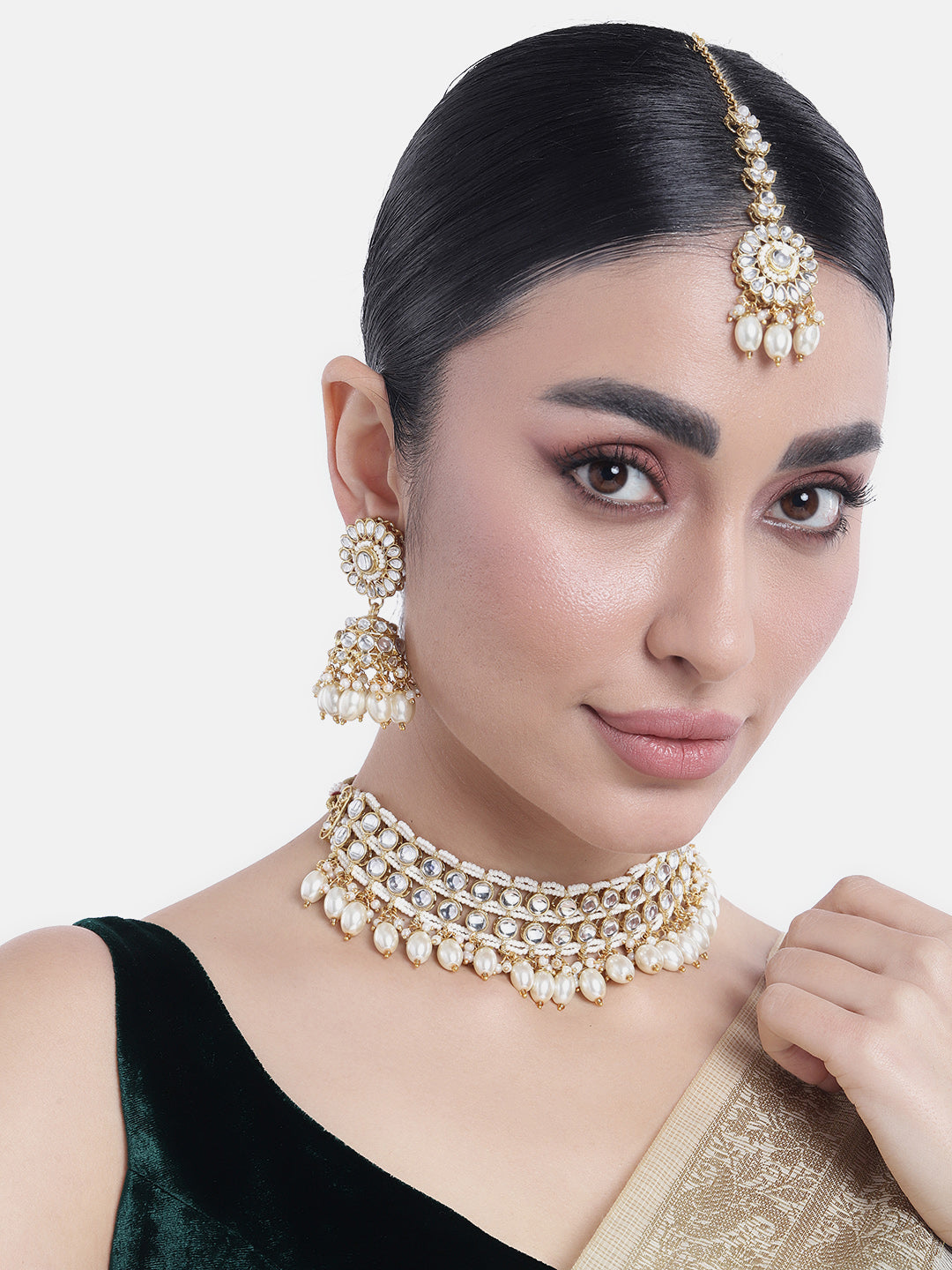 Exquisite Kundan Pearl Choker Set