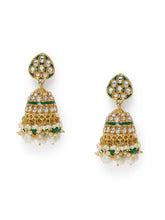 Bridal Bliss Kundan Pearl Adorn. Gold and green Kundan bridal necklace set with pearls, matching earrings, and maang tikka. Perfect for weddings and festive wear.