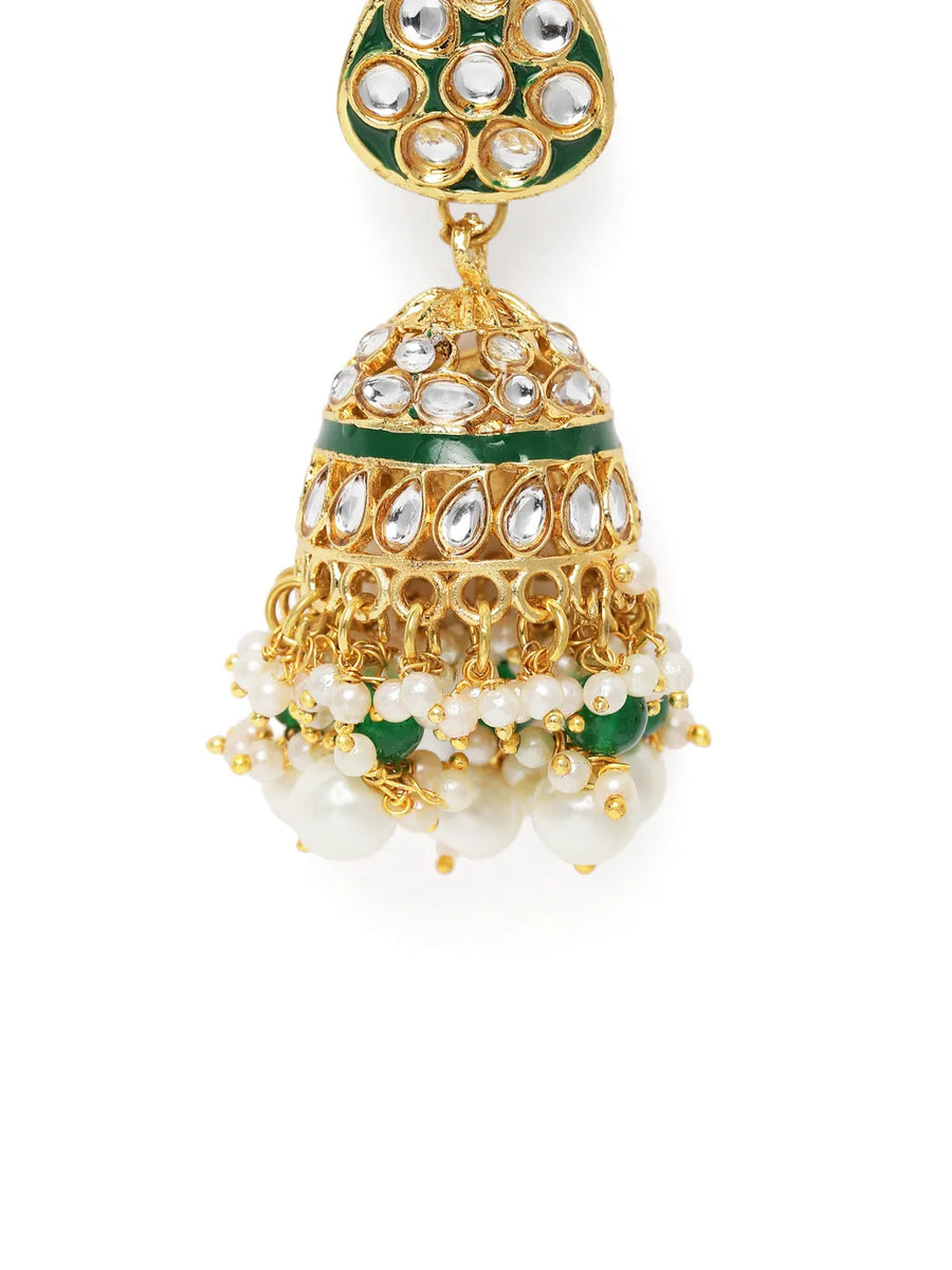 Bridal Bliss Kundan Pearl Adorn. Gold and green Kundan bridal necklace set with pearls, matching earrings, and maang tikka. Perfect for weddings and festive wear.