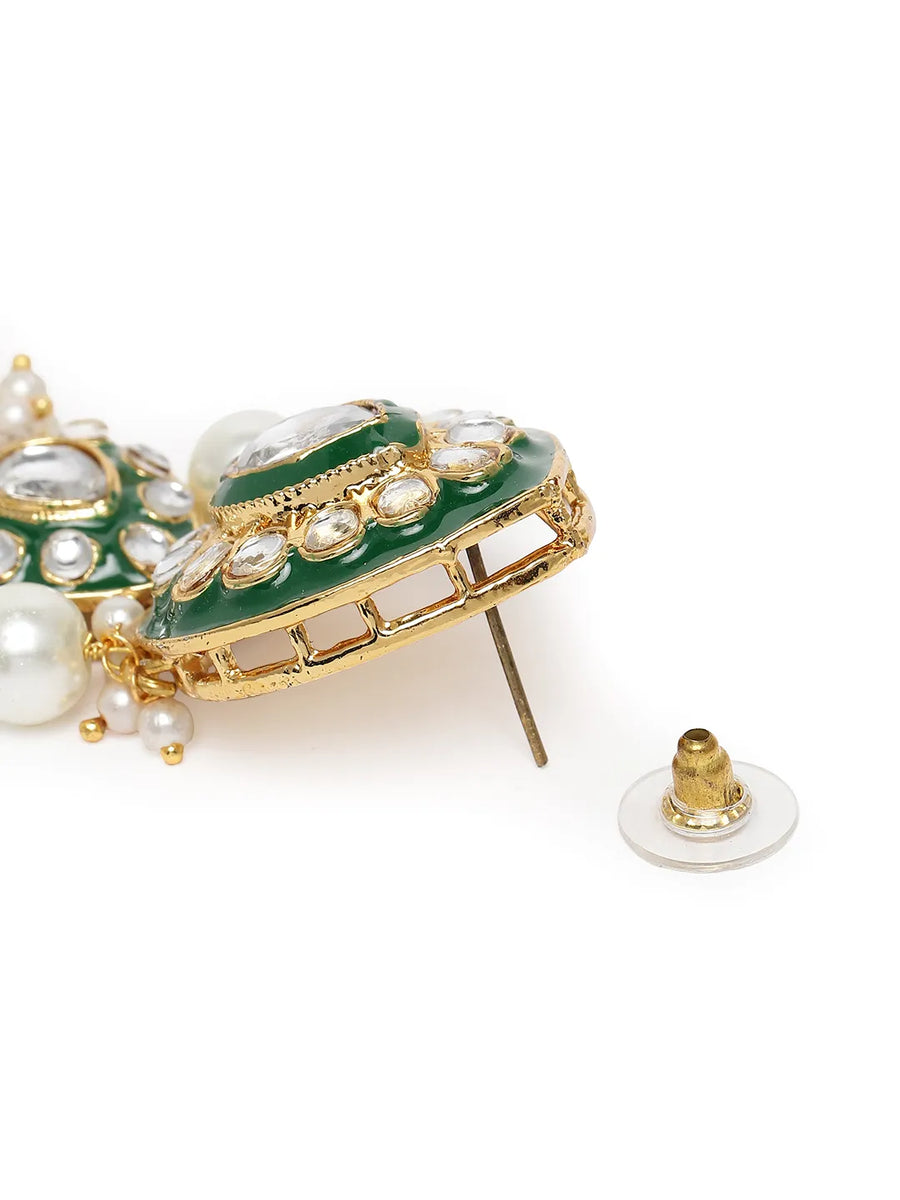Pearled Petals Kundan Wedding Set. Gold and green Kundan necklace set with pearls, matching earrings, and maang tikka ideal for festive and traditional wear.