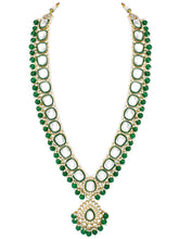 Nature's Glisten Green Necklace Set