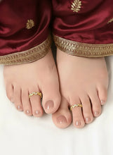 Trendy CZ Chic and Stylish Toe Rings - Gold
