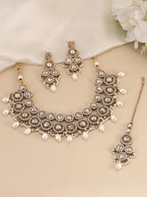 Glowing Round Crystal Pearl Necklace Set - Gold