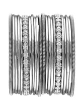 Chic Bangle Set by Peora – Modern Elegance for Every Look