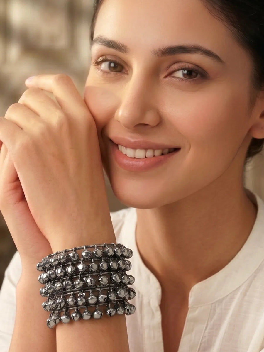 Peora Oxidised Ghungroo Bangle - Black