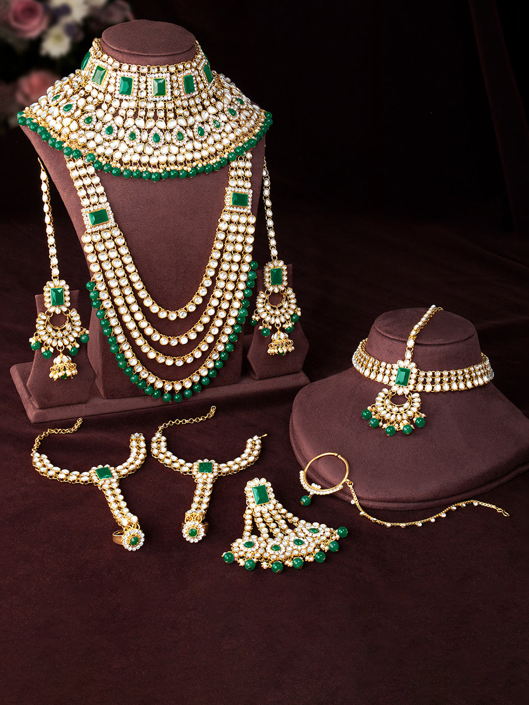 Elegance Embodied Kundan Pearl Bridal Set