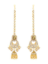 Elegance Embodied Kundan Pearl Bridal Set