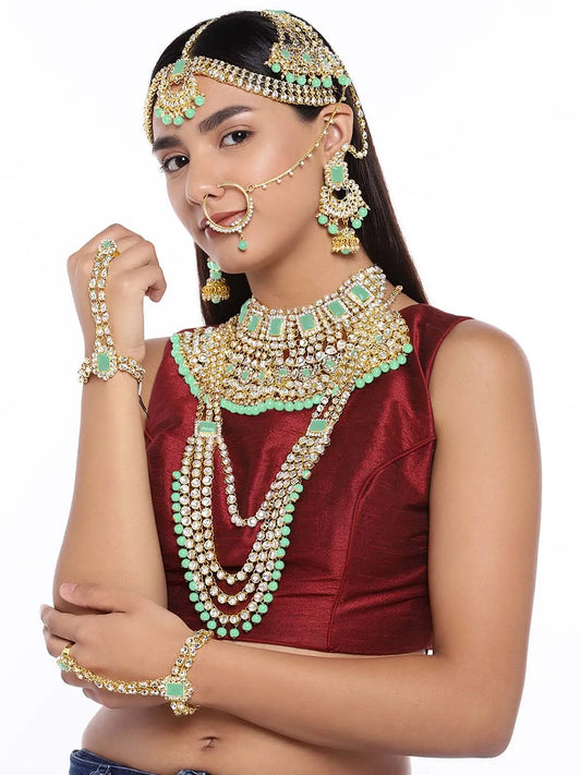 Bridal Jewellery Ensemble by Peora | Graceful Elegance for Brides