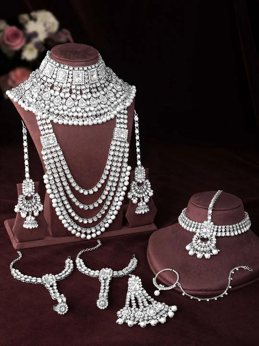 Bridal Jewellery Ensemble by Peora | Graceful Elegance for Brides