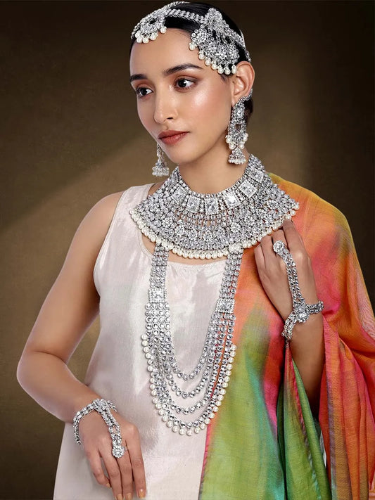 Bridal Jewellery Ensemble by Peora | Graceful Elegance for Brides