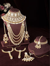 Elegance Embodied Kundan Pearl Bridal Set