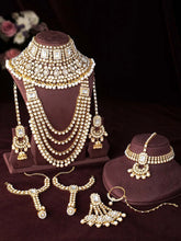 Bridal Jewellery Ensemble by Peora | Graceful Elegance for Brides