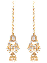 Elegance Embodied Kundan Pearl Bridal Set