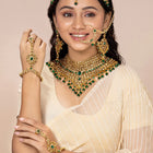 Jodha Akbar Bridal Set | Royal Bridal Jewellery by Peora

