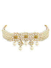 Luxurious Lush Pearl Choker Set