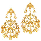 Royal Heritage Pearl Choker Set. Gold kundan & pearl jewellery set with maangtikka and earrings. Best selling & Prefect for your wedding, bridal & special occasion looks.