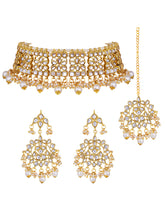 Pearl Essence Kundan Choker Set with Maangtikka