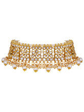 Pearl Essence Kundan Choker Set with Maangtikka