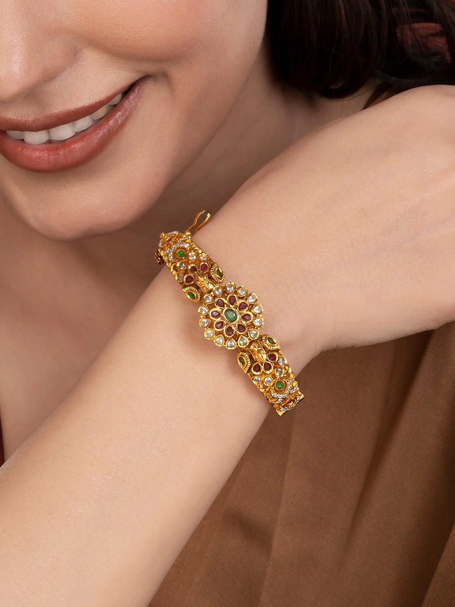 Elegant Kundan Floral Gold Bangle