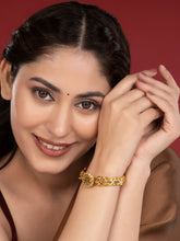 Elegant Kundan Floral Gold Bangle