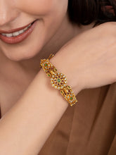 Elegant Kundan Floral Gold Bangle